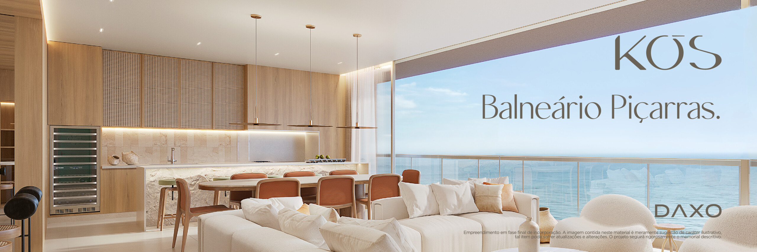Banner do empreendimento Kós: cozinha integrada à sala de estar com vidraça ampla e vista para o mar, marca "KŌS Balneário Piçarras." e selo Daxo