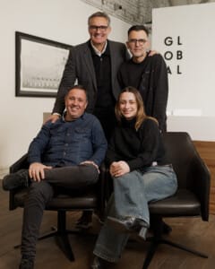 Da esquerda para a direita: Roberto Simões, Alexandre Skowronsky, Jordana Rosa e Vini Marques, da Global